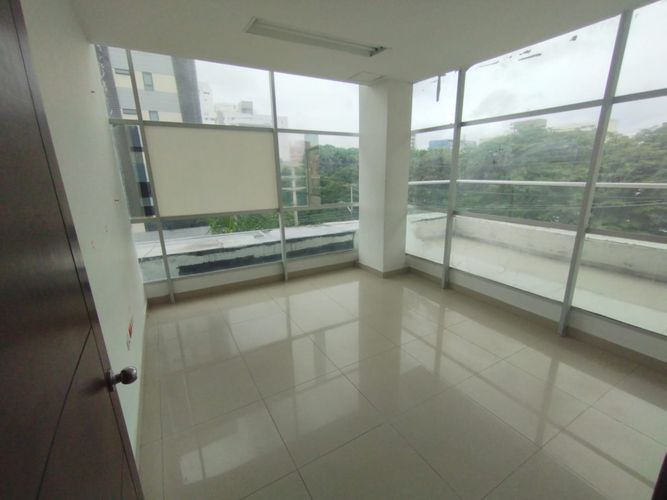 Edificio en  Arriendo en San vicente, Barranquilla - Miniatura 4