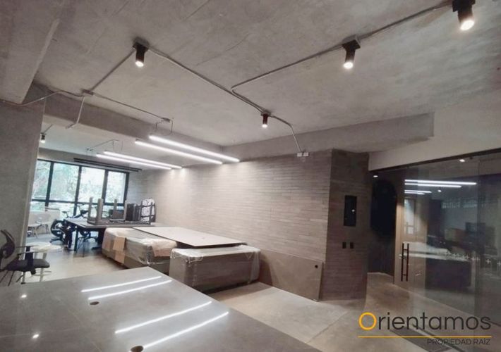 Oficina en  Venta en Zona centro, Envigado - Miniatura 2