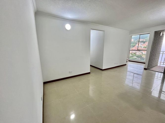 Apartamento en  Venta en Loma de los bernal, Medellín - Miniatura 7