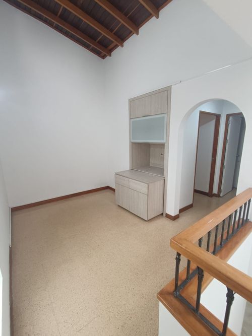 Casa en  Arriendo en Castropol, Medellín - Miniatura 4
