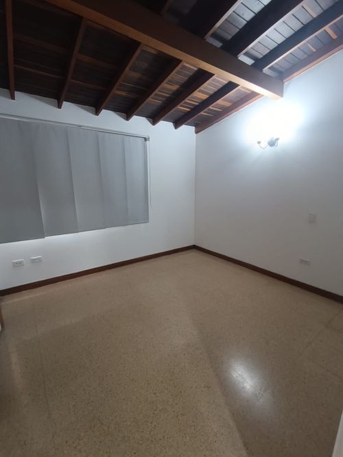 Casa en  Arriendo en Castropol, Medellín - Miniatura 11