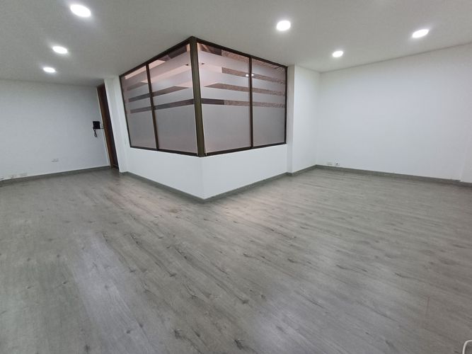 Oficina en  Arriendo en Chico norte, Bogotá - Miniatura 4