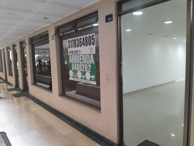 Oficina en  Arriendo en Chico norte, Bogotá - Miniatura 3