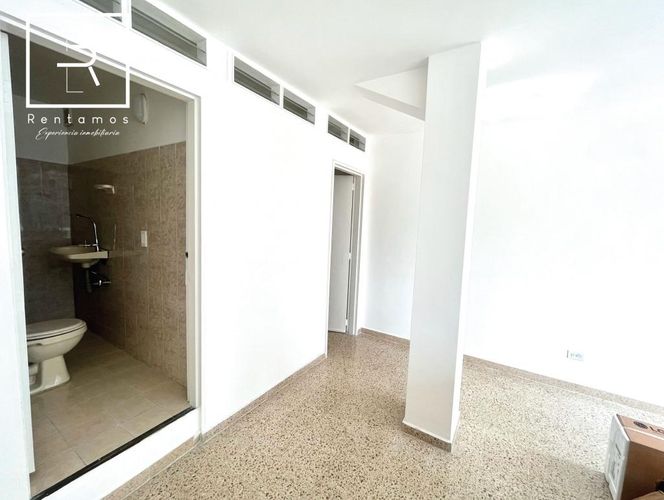 Edificio en arriendo en Medellín - Miniatura 9