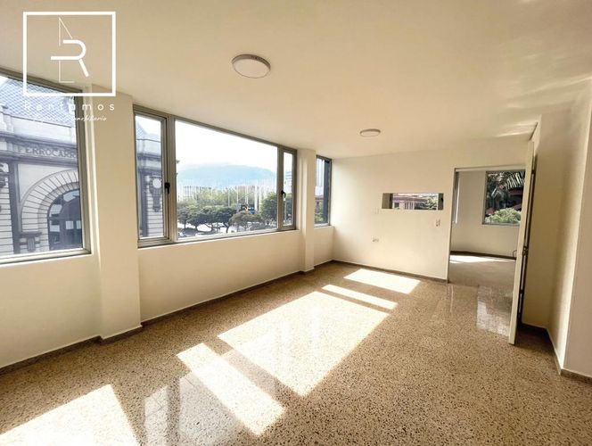 Edificio en arriendo en Medellín - Miniatura 21