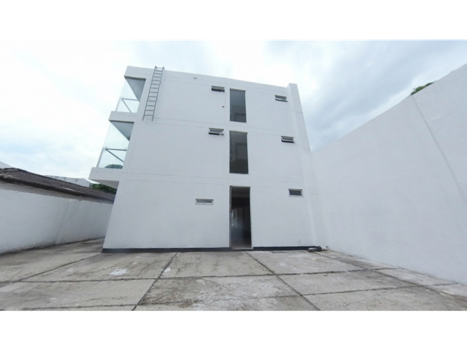 Edificio en arriendo en Crespo, Cartagena - Miniatura 4