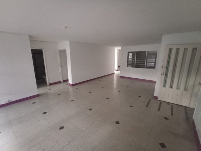 Local en  Arriendo en Laureles, Medellín - Imagen 1