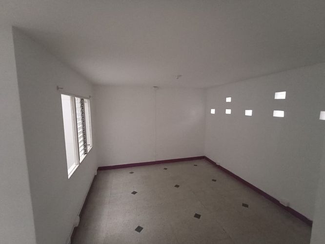 Local en  Arriendo en Laureles, Medellín - Miniatura 4