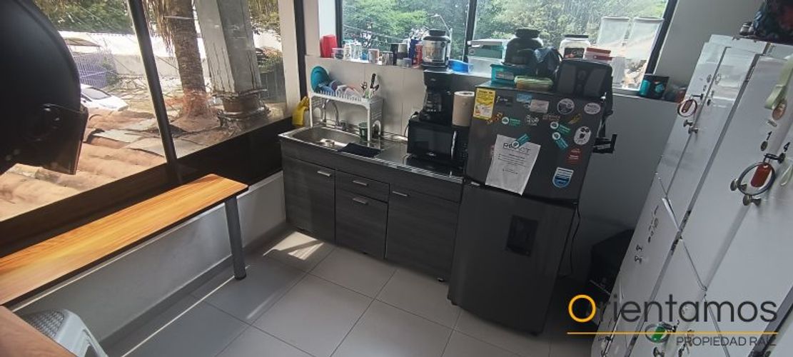Local en  Arriendo en El Poblado, Medellín - Miniatura 8