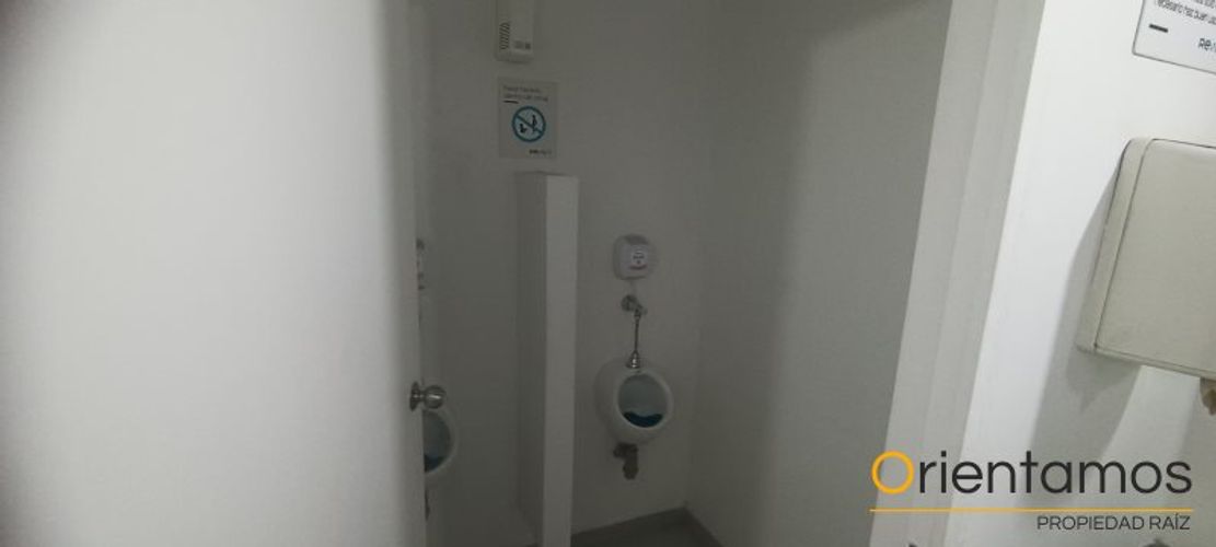 Local en  Arriendo en El Poblado, Medellín - Miniatura 16
