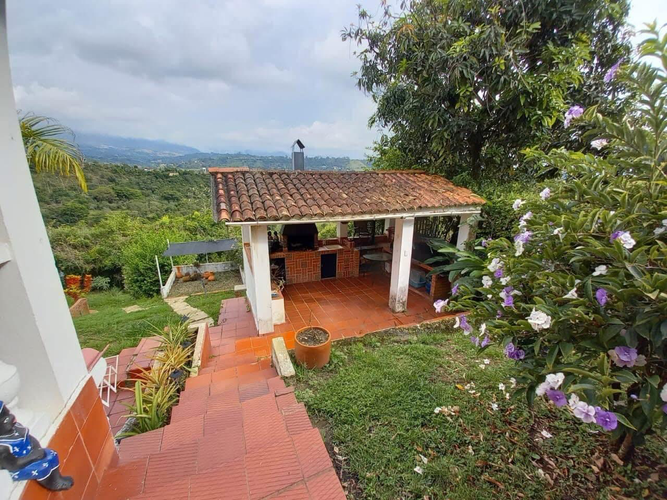 Finca en  Venta en Silvania - Miniatura 2