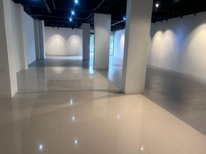 Local en  Arriendo en Santa Barbara, Bogotá - Miniatura 11