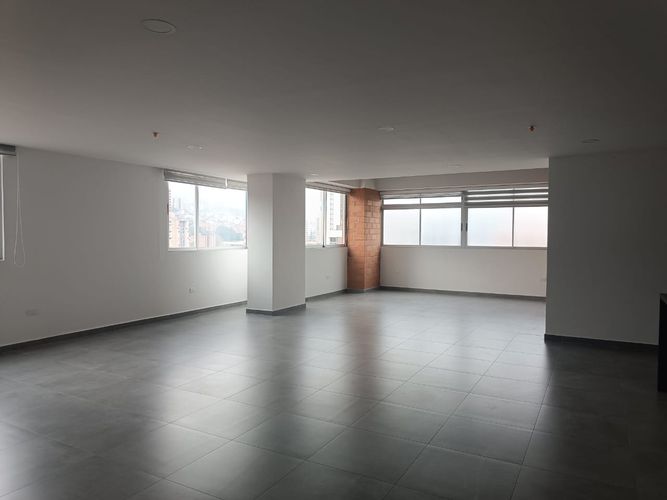 Apartamento en  Venta en Bosques de zuñiga, Medellín - Miniatura 2