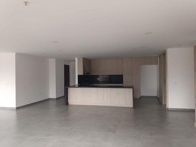 Apartamento en  Venta en Bosques de zuñiga, Medellín - Miniatura 8