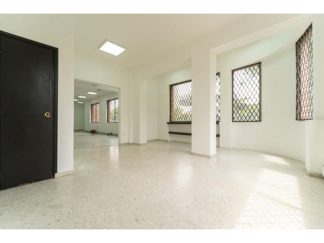 Oficina en arriendo en Cali - Miniatura 5