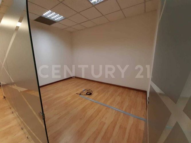Oficina en  Arriendo en Ciudad salitre, Bogotá - Miniatura 4