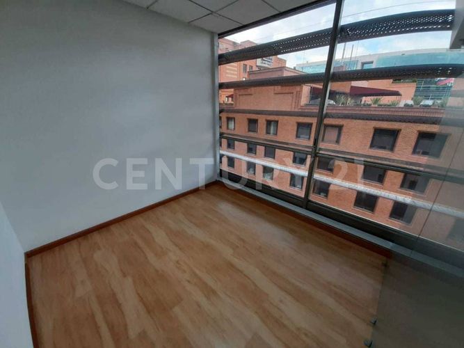 Oficina en  Arriendo en Ciudad salitre, Bogotá - Miniatura 6