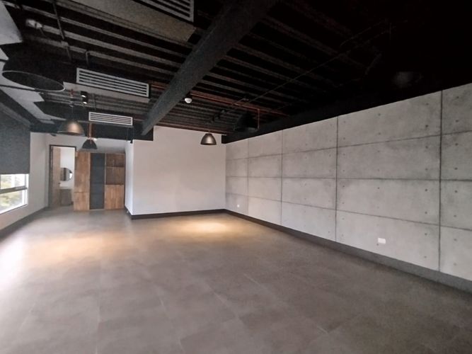 Oficina en  Arriendo en Pinares, Pereira - Imagen 1
