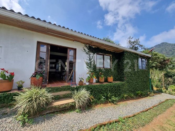 Finca en  Venta en El Saladito, Cali - Imagen 1