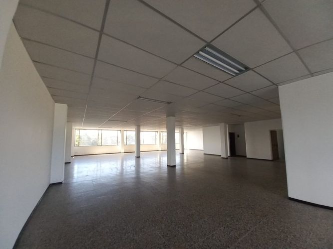 Edificio en  Arriendo en Puente aranda, Bogotá - Miniatura 4