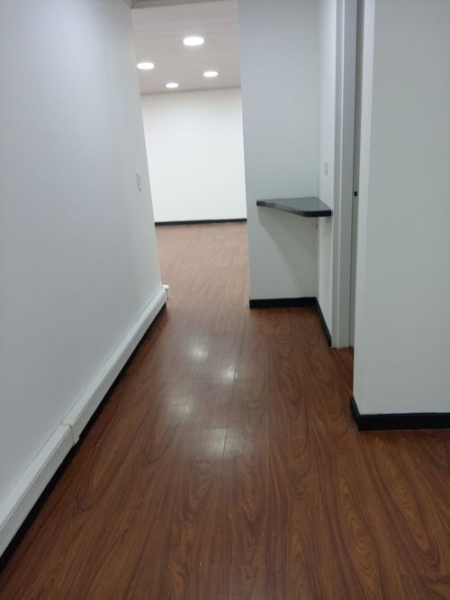 Oficina en  Arriendo en Quinta camacho, Bogotá - Miniatura 4