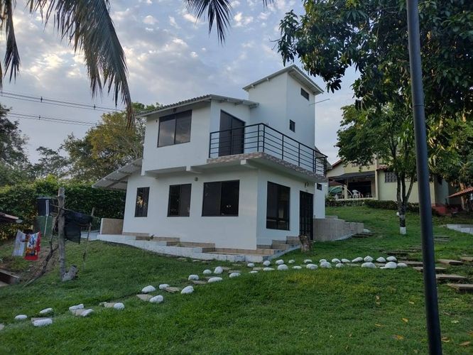 Finca en  Venta en Agua de dios - Miniatura 2