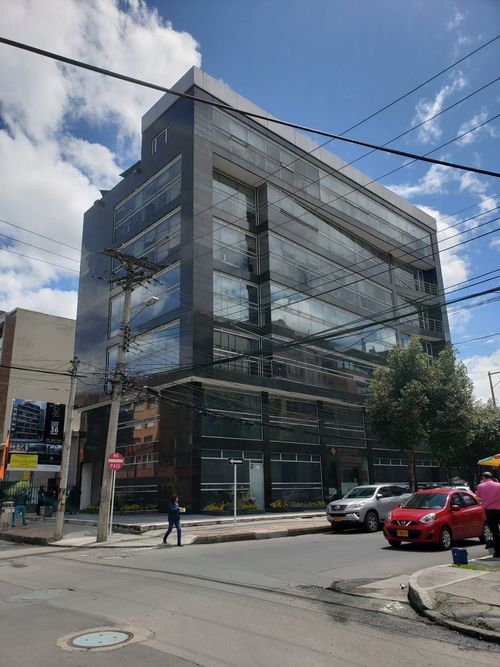 Edificio en  Arriendo en Chicó Reservado, Bogotá - Imagen 1