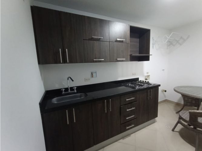 Apartaestudio en  Arriendo en Laureles, Medellín - Miniatura 3