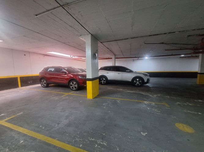 Apartamento en  Venta en Santa Barbara, Bogotá - Miniatura 19