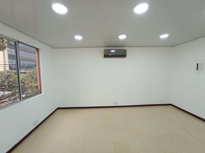 Oficina en  Arriendo en El Poblado, Medellín - Miniatura 8
