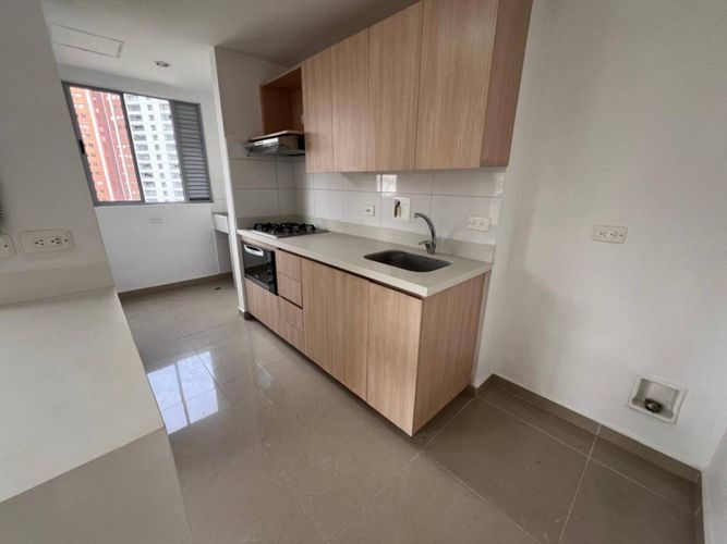 Apartamento en  Venta en Monteazul, Sabaneta - Miniatura 2