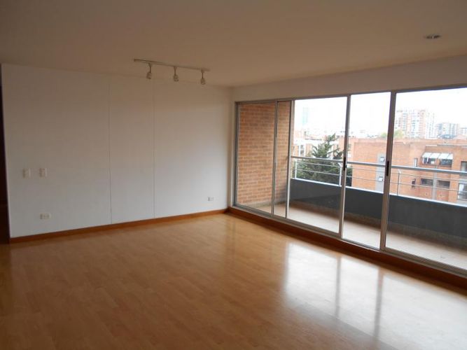 Apartamento en  Venta en Cedro salazar, Bogotá - Miniatura 4