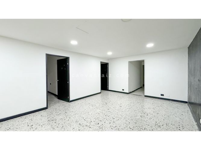 Edificio en  Venta en Medellín - Miniatura 6