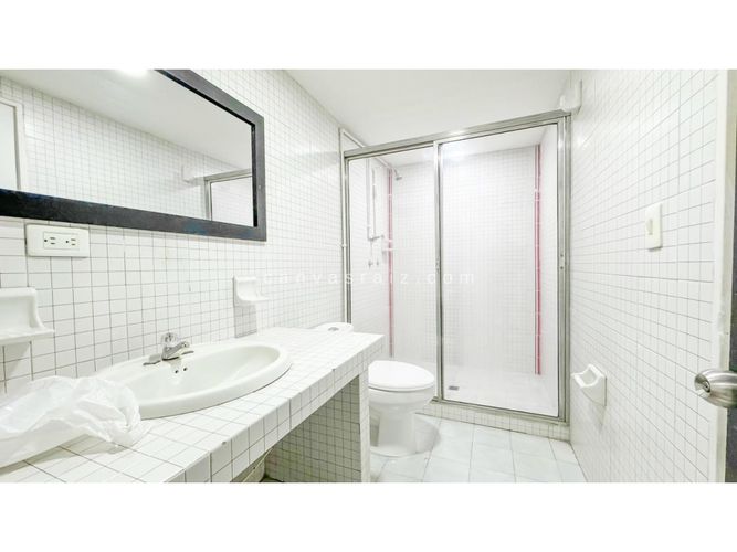Edificio en  Venta en Medellín - Miniatura 8