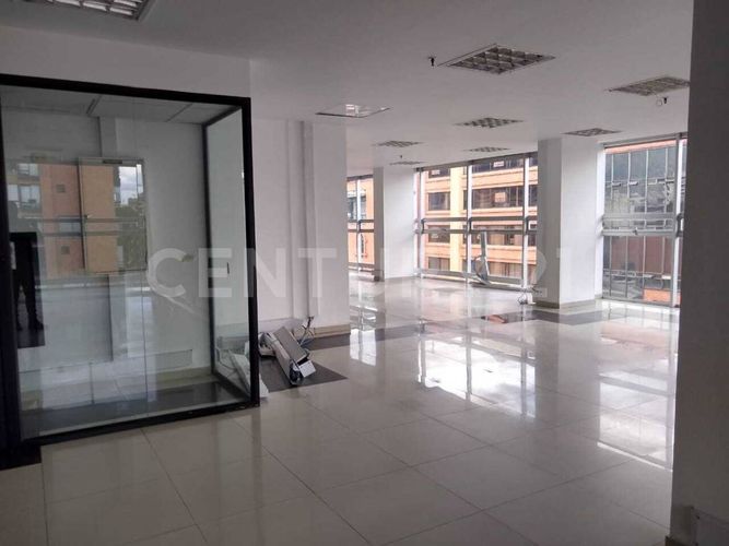Edificio en venta en Chico norte, Bogotá - Miniatura 4