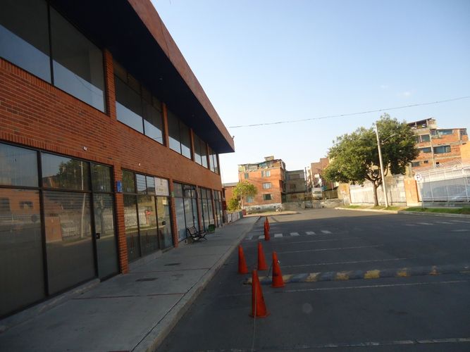 Local en  Arriendo en San antonio norte, Bogotá - Miniatura 3