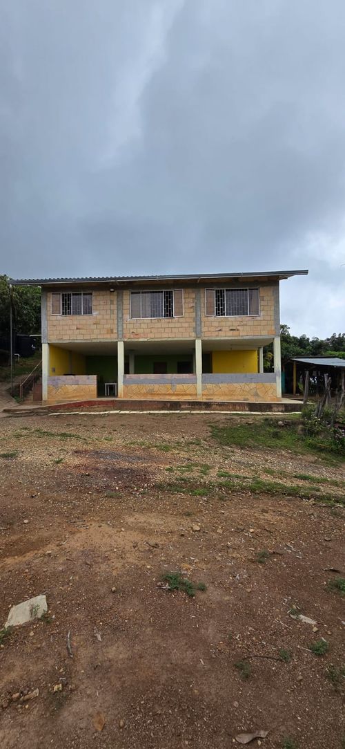 Finca en  Venta en Calucata, La mesa - Imagen 1