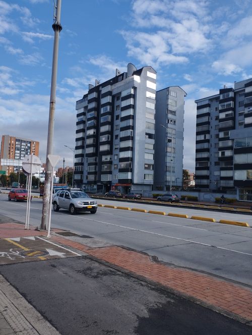 Apartamento en  Venta en La Floresta, Bogotá - Imagen 1