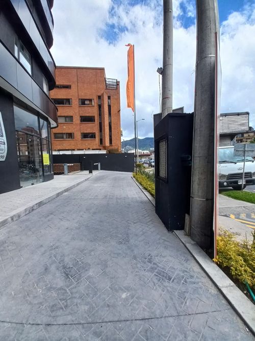 Local en  Arriendo en Chicó Alto, Bogotá - Imagen 1