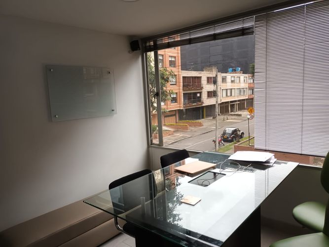 Oficina en  Arriendo en El Virrey, Bogotá - Imagen 1