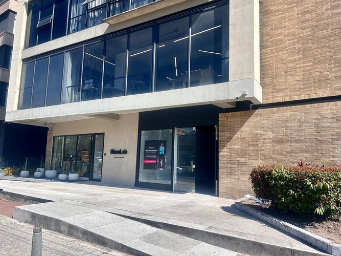 Local en  Venta en Santa Barbara, Bogotá - Imagen 1