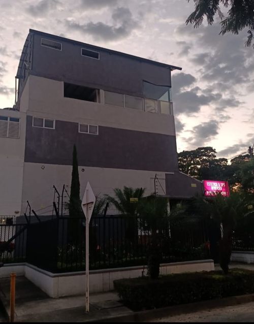 Edificio en  Arriendo en Ciudadela comfandi, Cali - Miniatura 3