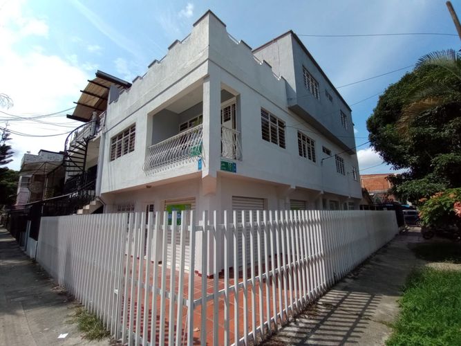 Apartaestudio en  Arriendo en Urbanizacion la base (planta y talleres), Cali - Imagen 1