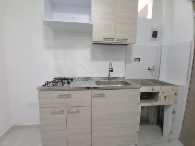 Apartaestudio en  Arriendo en Urbanizacion la base (planta y talleres), Cali - Miniatura 4