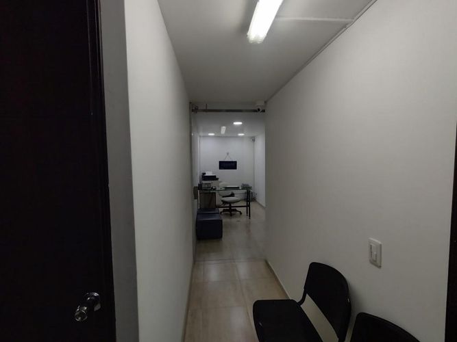 Edificio en arriendo en Tequendama, Cali - Miniatura 9
