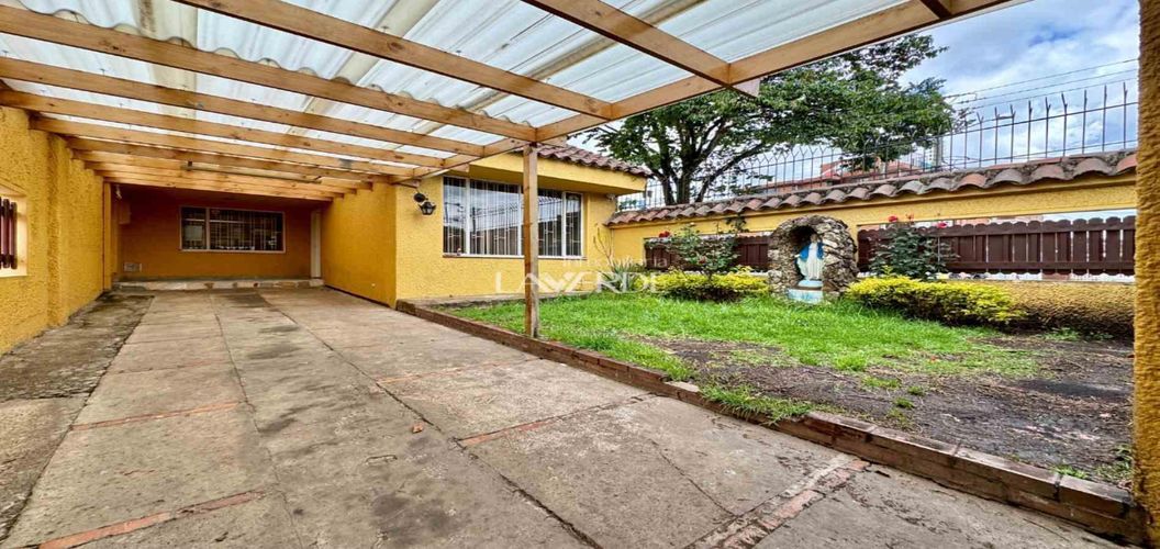 Casa en  Venta en Usaquen, Bogotá - Miniatura 3