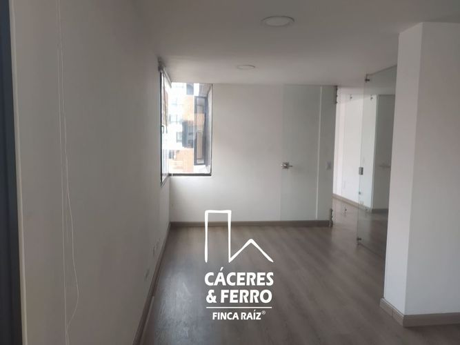 Oficina en  Arriendo en Santa Barbara, Bogotá - Miniatura 4