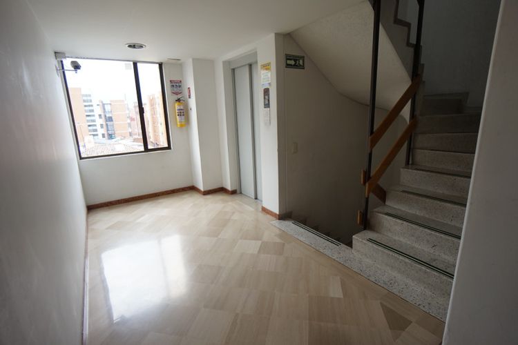 Oficina en  Arriendo en Santa Barbara, Bogotá - Imagen 1