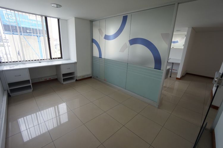 Oficina en  Arriendo en Santa Barbara, Bogotá - Miniatura 23