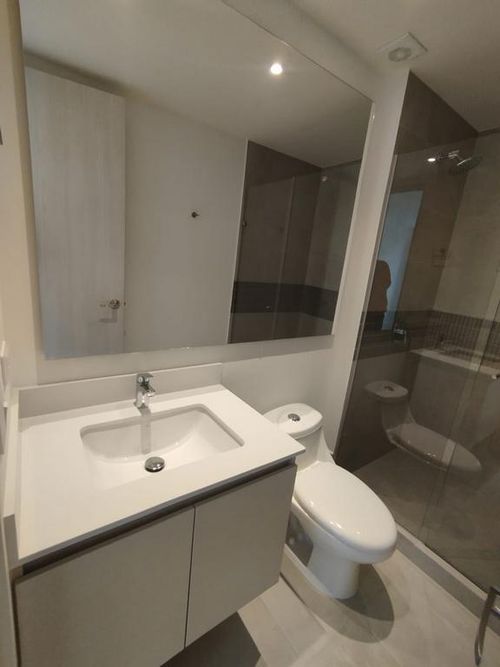 Apartamento en  Arriendo en Castropol, Medellín - Miniatura 3